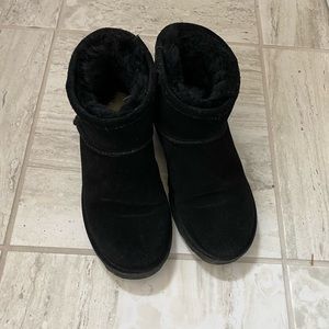 Bearpaw ankle boots Sz 6